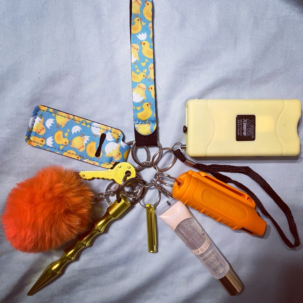 Women’s Essentials Wristlet - Hatchlings